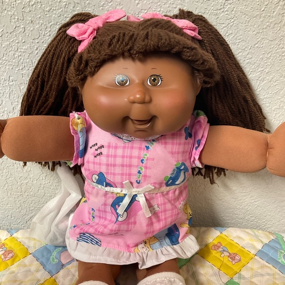 RARE VTG Cabbage Patch Kid Play Along AA Girl-PA-5 Dark Brown Hair 2004 - Picture 1 of 9